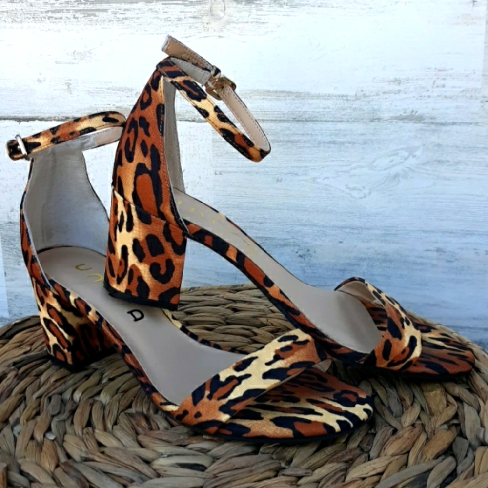 EUC UNISA UNREWNI SANDAL - Picture 8 of 9